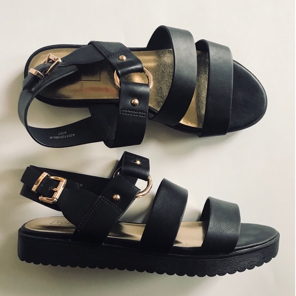 Topshop Shoes - Topshop buckle sandals